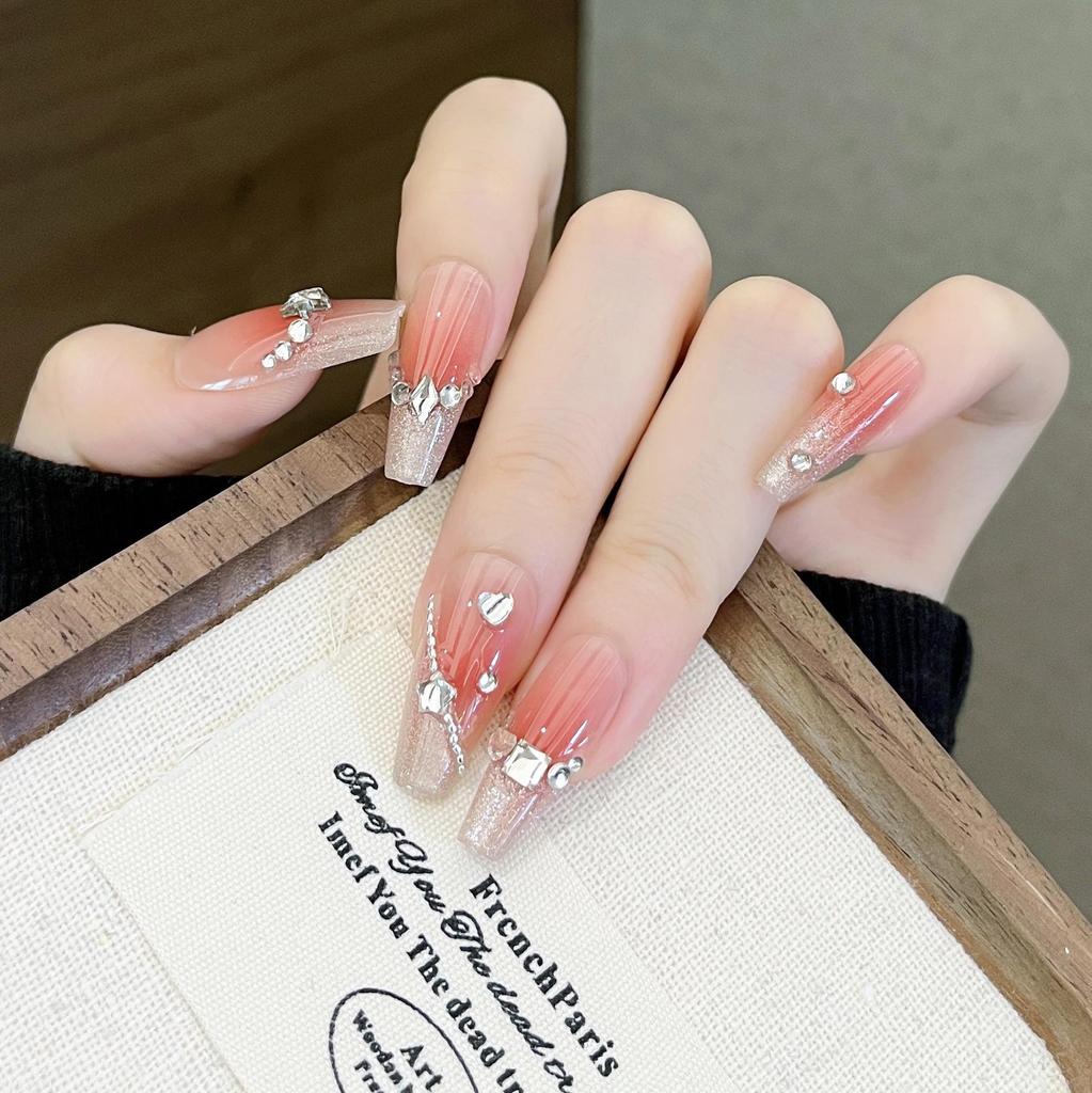 2025 New Style Rich Girl Medium-Length High-End Wearable Nail Stickers & Tips for Brides