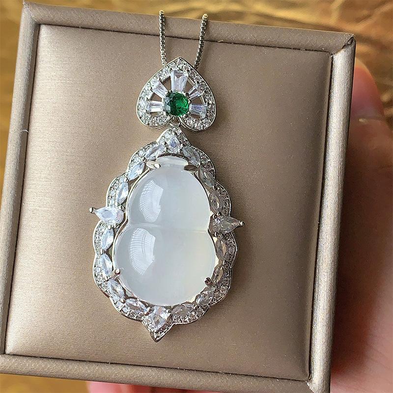 

Ювелирная подвеска, инкрустированная белым ледяным халцедоном, ожерелье-тыква, темпераментная нефритовая подвеска, кулон 16 * 24