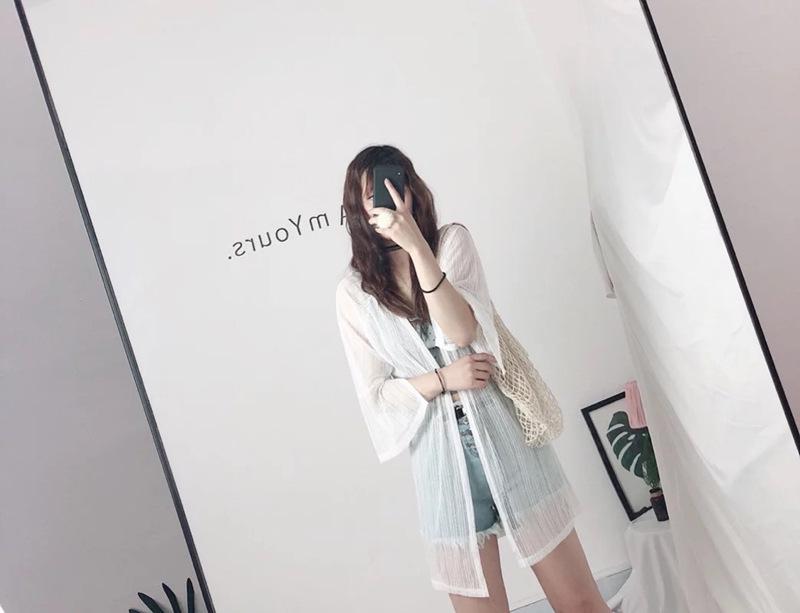 Summer 2023 Mother-Daughter Seaside Shawl: Fresh, Loose-Fit Outfit for Vacation