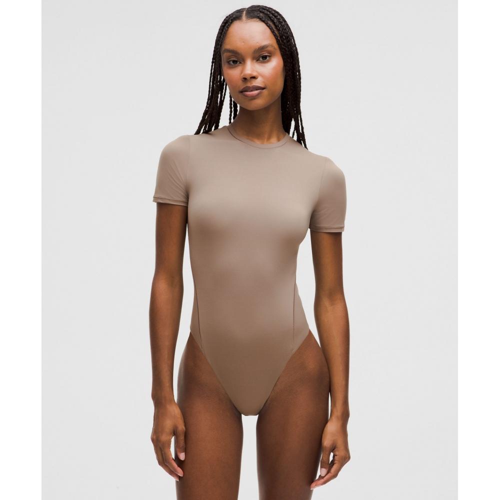 

Lululemon Wundermost Ultra Soft Nulu Short Sleeve Crew Thong Bodysuit Taupetastic XS