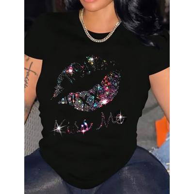 Camiseta Redonda de Verano para Mujer con Estampado de Labios de Brillo y Pedrería 'Kiss Me', Moda Trendy Casual para el Día a Día
