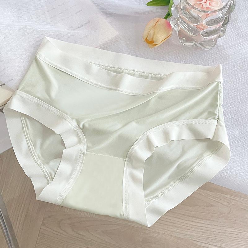 Ice Silk Seamless Women's Mid-Waist Breathable Cotton Crotch Ultra-Thin Triangular Panties - Japanese Korean Style