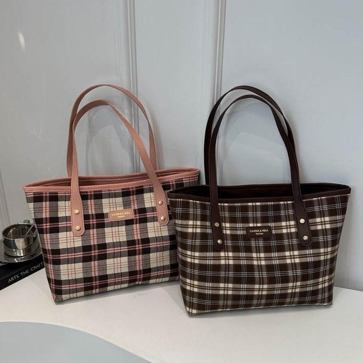Stylish 2024 Large Capacity Womens Tote Bag For Work Commuting With Chic Checkered Design