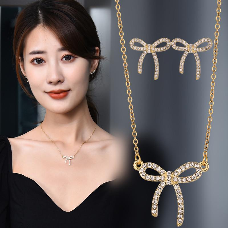 Chic Titanium Steel Bow Pendant Necklace For Women With Dazzling Diamond Inlay