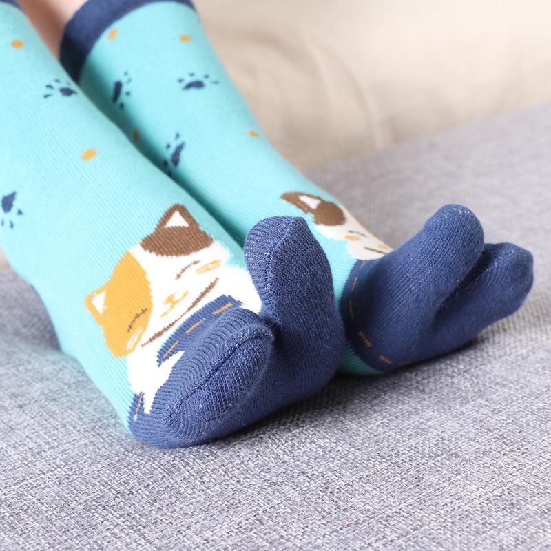 Cute Cartoon Cat Print Two Finger Socks Unisex Japanese Kimono Flip Flop Sandal Split Two Toe Sock Women Men Tabi Socks Harajuku