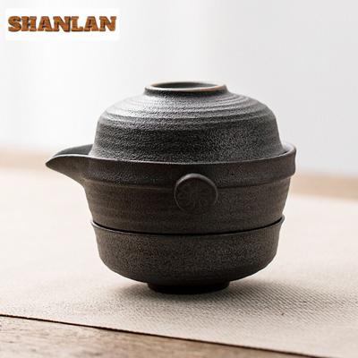 Tazze e bicchieri – Servizi da tè e tazzine