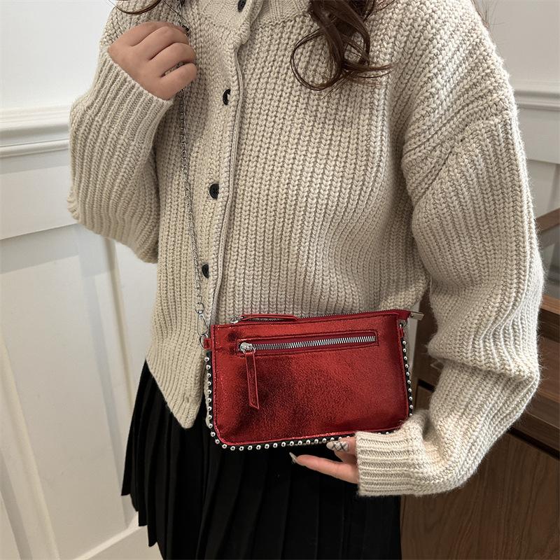 New Temperament Fashion Design Solid Color Retro Fresh Texture Shoulder Envelope Bag Chain Messenger Bag
