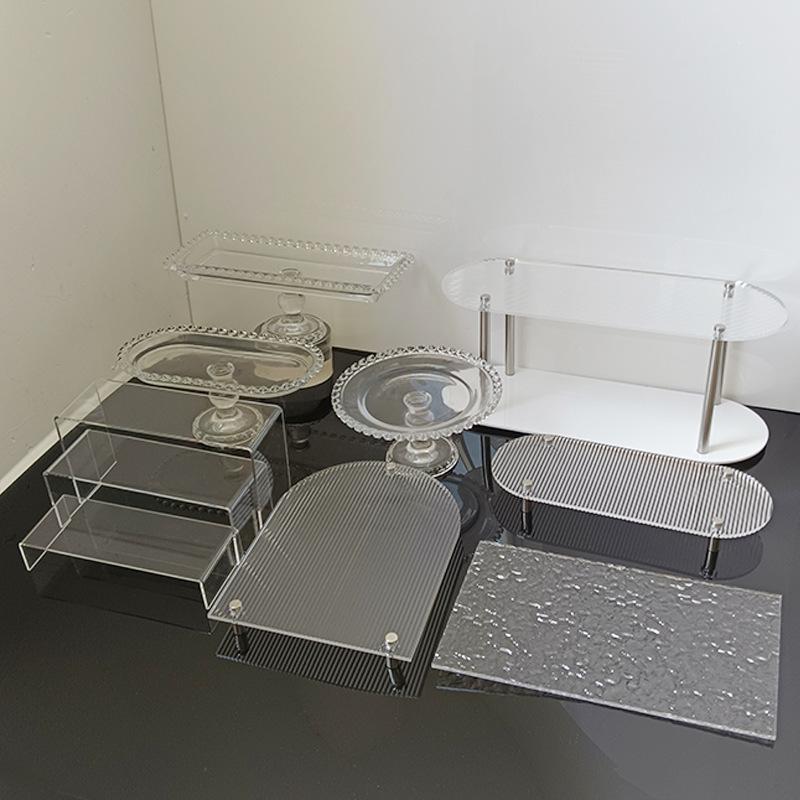 Vielseitiger Acryl- und Glas-Desserttisch-Präsentationsständer für den Innen- und Außenbereich