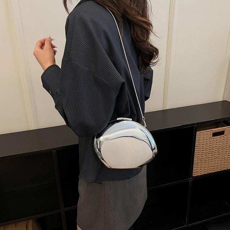 2026 Summer Niche Design Women's Goose Egg Shell Shoulder Crossbody Bag