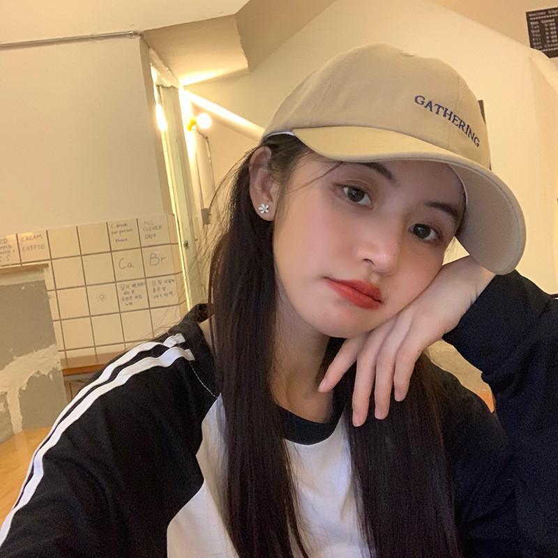 Unisex Adjustable Baseball Cap With Breathable Fabric And Trendy Embroidery Letter