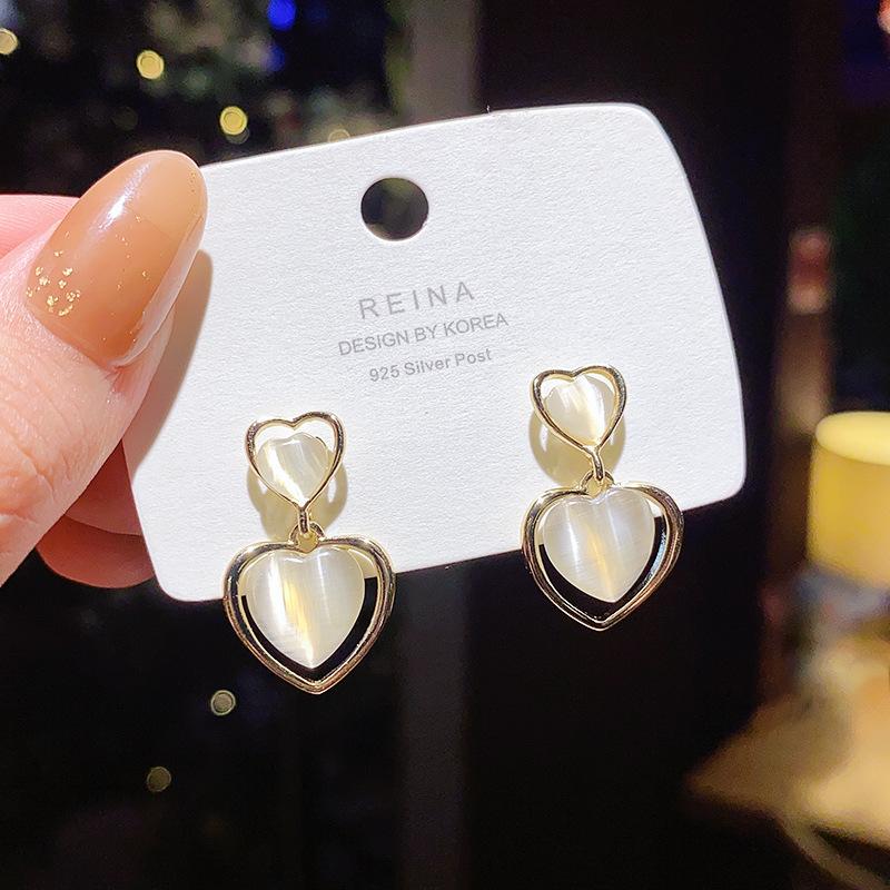 s9Silver Needle Cat's Eye Stone Earrings for Women, Elegant Geometric Heart-Shaped High-End Earrings, Korean Style Ear Accessories