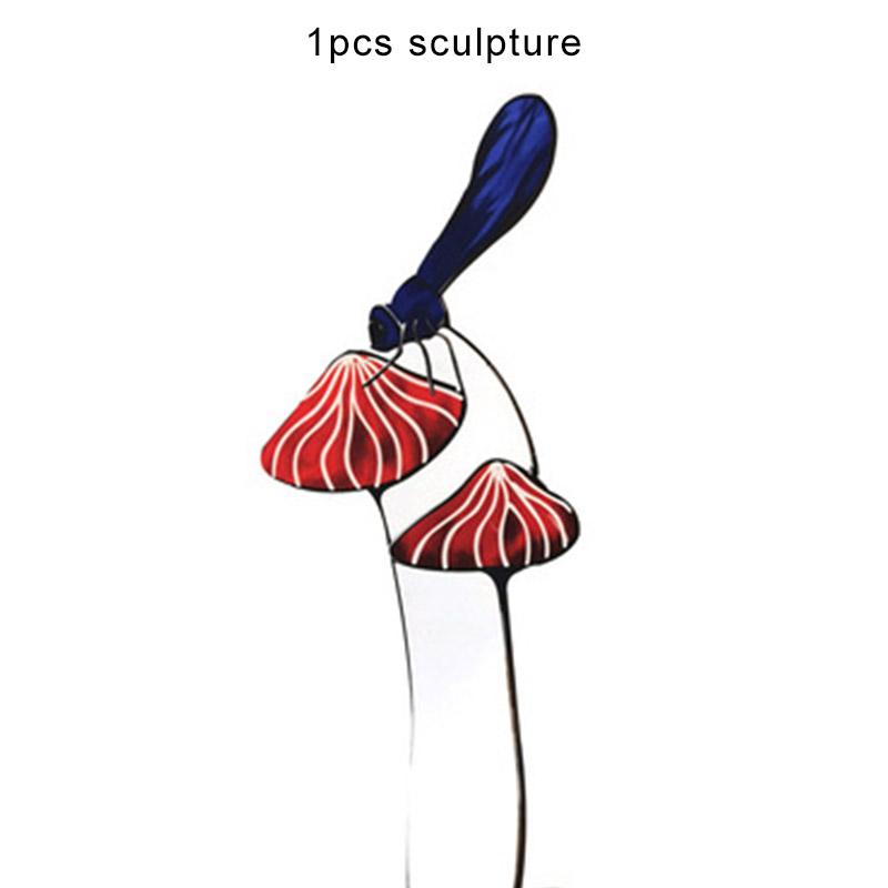 Стрекоза стоит на грибе 3D трехмерные поделки из смолы для украшения дома, сада, двора красный