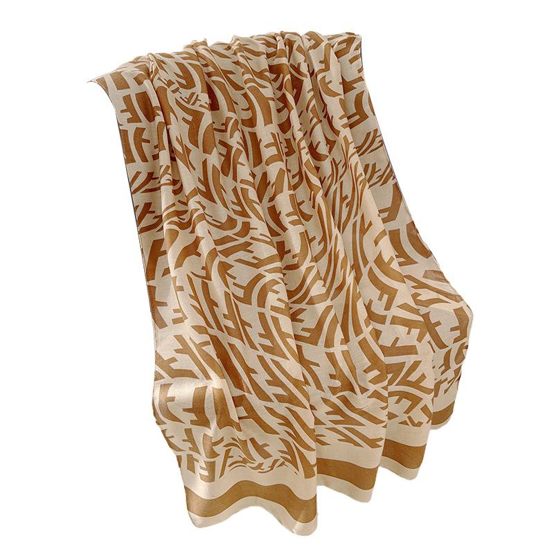 Classic High-end Simple Letter Print Scarf Women's Fashion Age-reducing Temperament Photography with Shawl