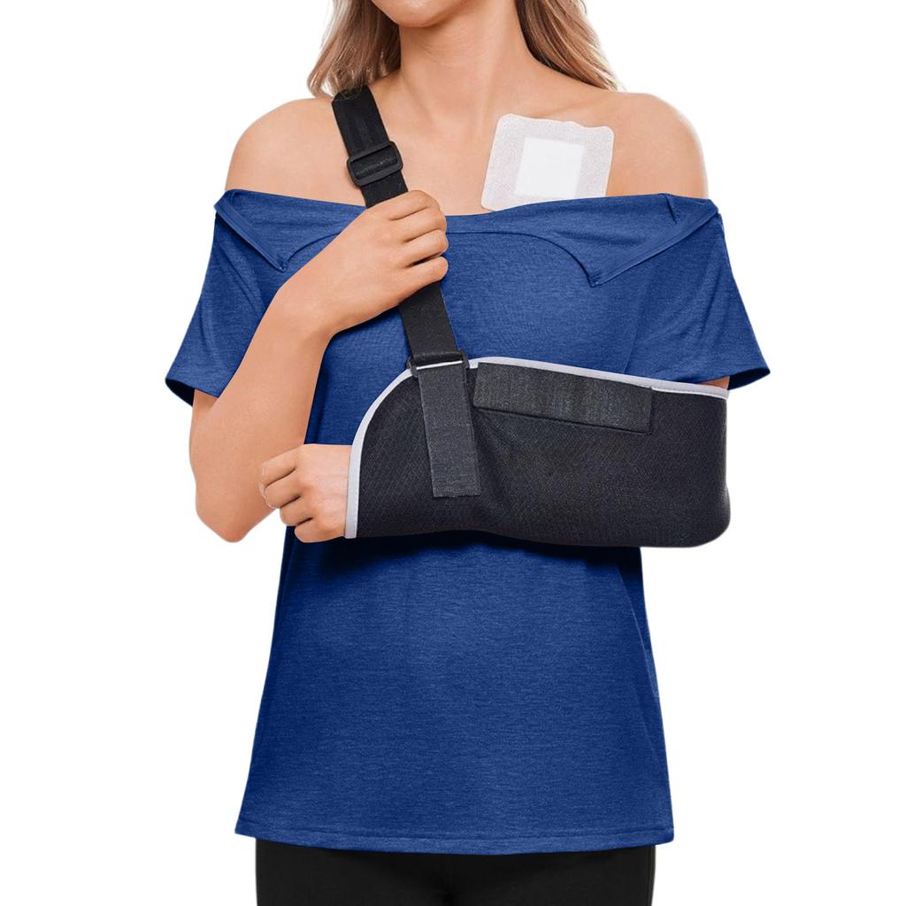 Women's Post-operative Short-sleeved Color Shirt With Shoulder Zipper And Side  Closure.