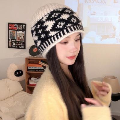 Retro Color Matching Rhombus Versatile Thickened Warm Hat for Women Autumn and Winter Face Showing Small Woolen Hat Trendy