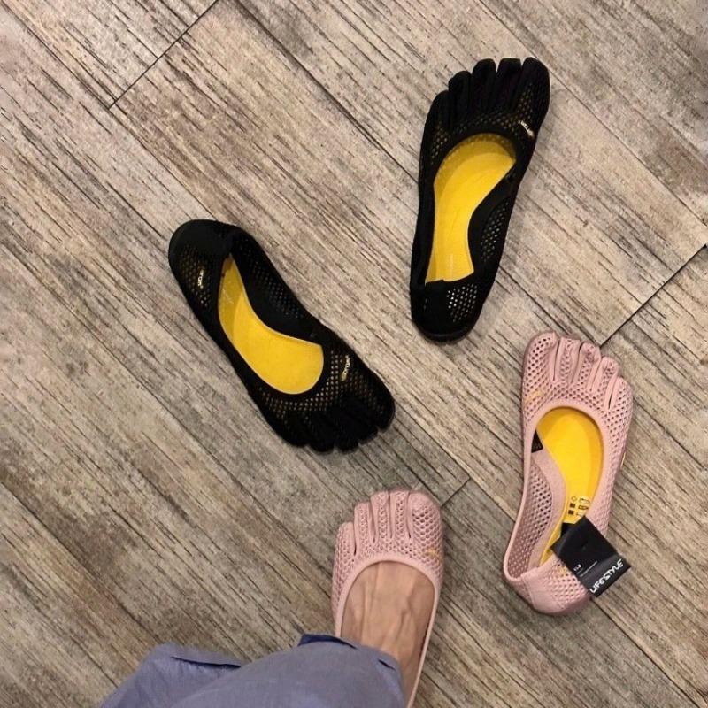 Five-finger shoes women's dance yoga Pilates soft shoes split-toe shoes indoor fitness shoes