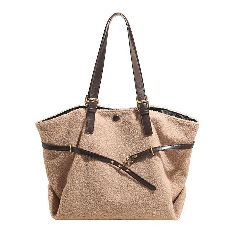 

Popular Plush Bag Large Capacity Commuting Tote Women s Retro Niche Street Underarm All-match Shoulder хакі