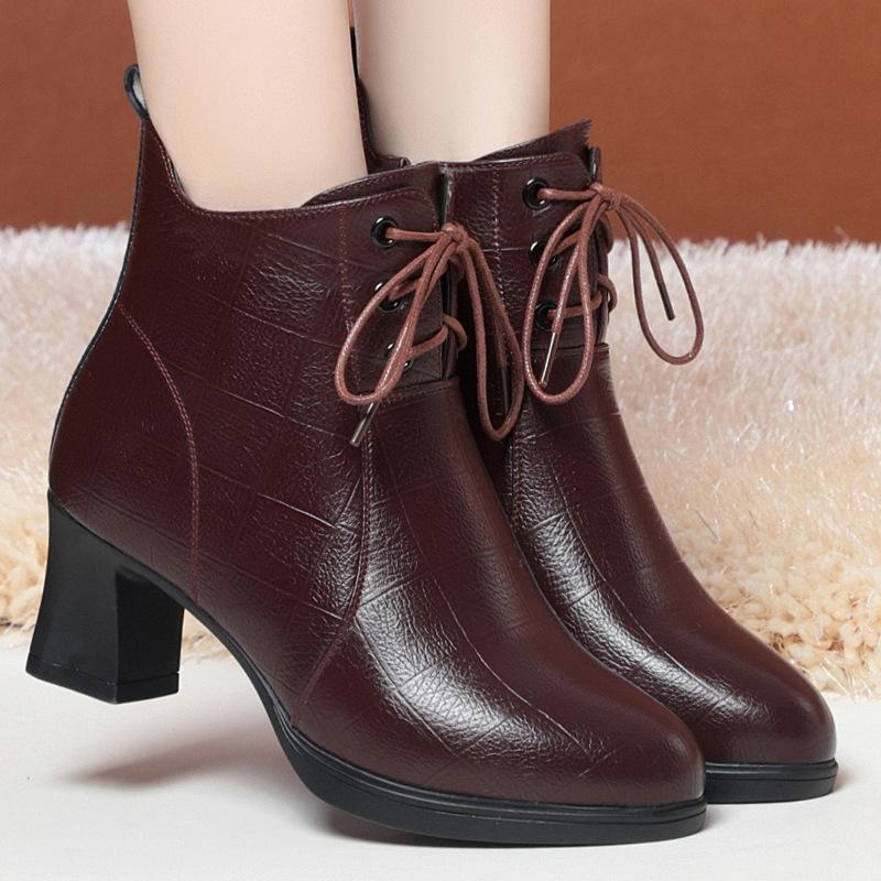 Mom Shoes Autumn and Winter Cotton Shoes, New Thick Heel Short Boots    and Elderly Women's Shoes Velvet Boots Women's Martin Boots