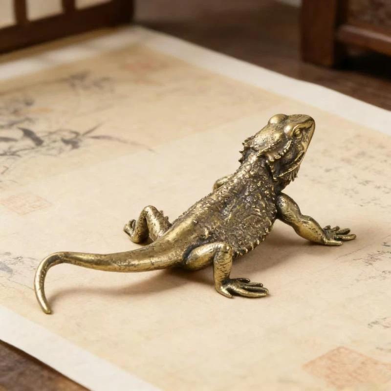 Solid Alloy Horned Lizard Mini Figurine Vintage Finish For Desktop Terrarium Decor Collection