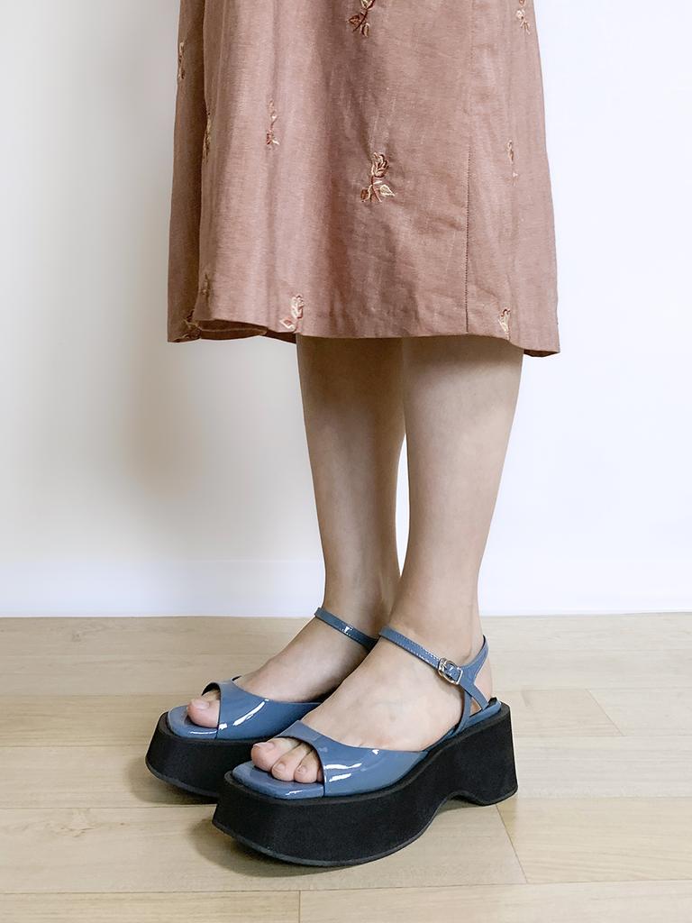 Circle Essential Platform Sandals (Steel Blue)