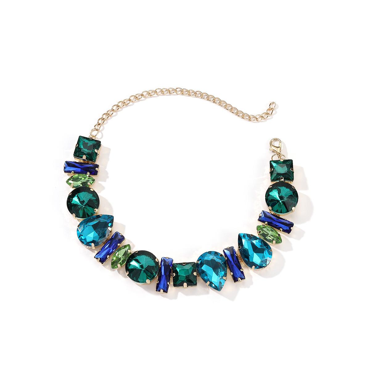 European and American exaggerated colored diamond necklace women, retro contrasting geometric crystal collarbone chain, luxury dinner dress