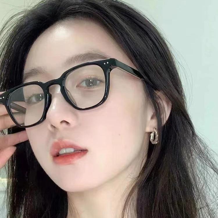 Stylish Unisex Myopia Glasses with Anti-Blue Light, Kuaishou Square Frame, Street Style for Fashionable Students