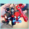 Kreativer Spiderman-Schlüsselanhänger mit fliegendem Spiderman-Motiv, niedlicher Auto- und Rucksackanhänger als Geschenkset