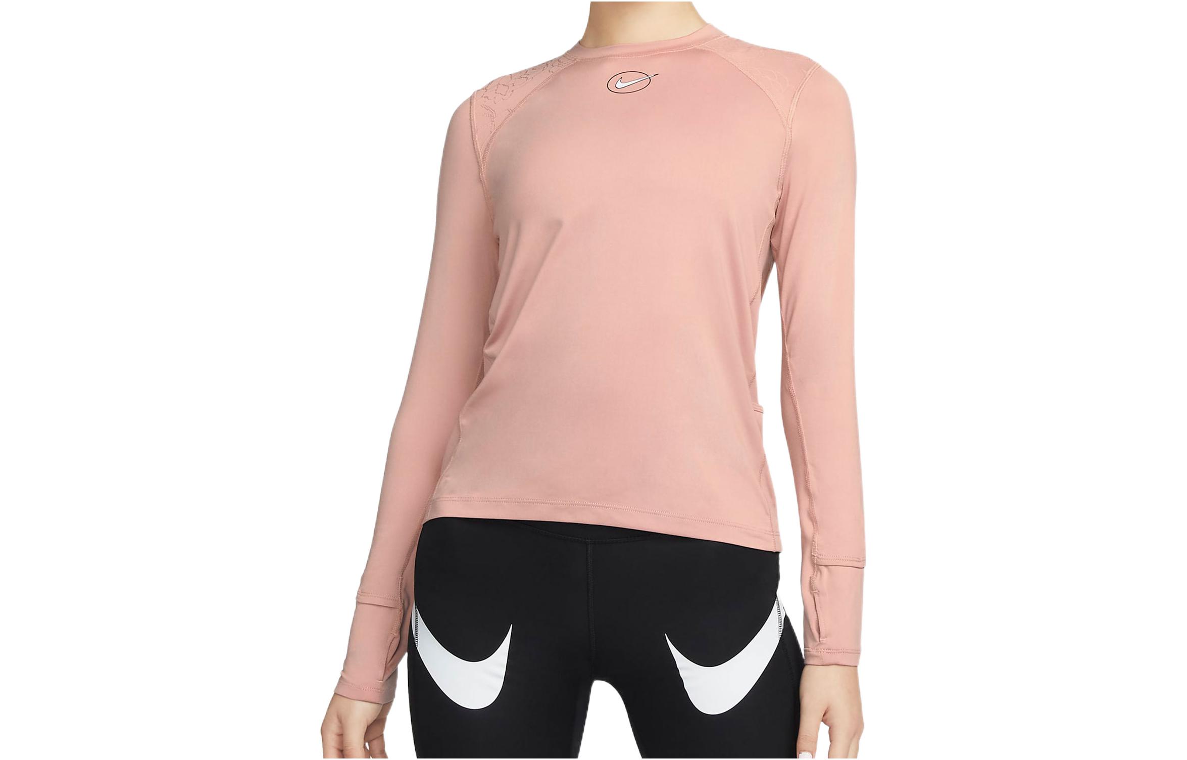 

Nike T Shirts Women s Pink Crew Neck Moderate Straight Fit DM7476-609 M