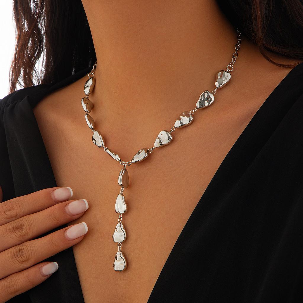 Accessories Baroque Irregular Y-shaped Clavicle Chain High-end Niche Non-fading Necklace Female Clavicle Chain
