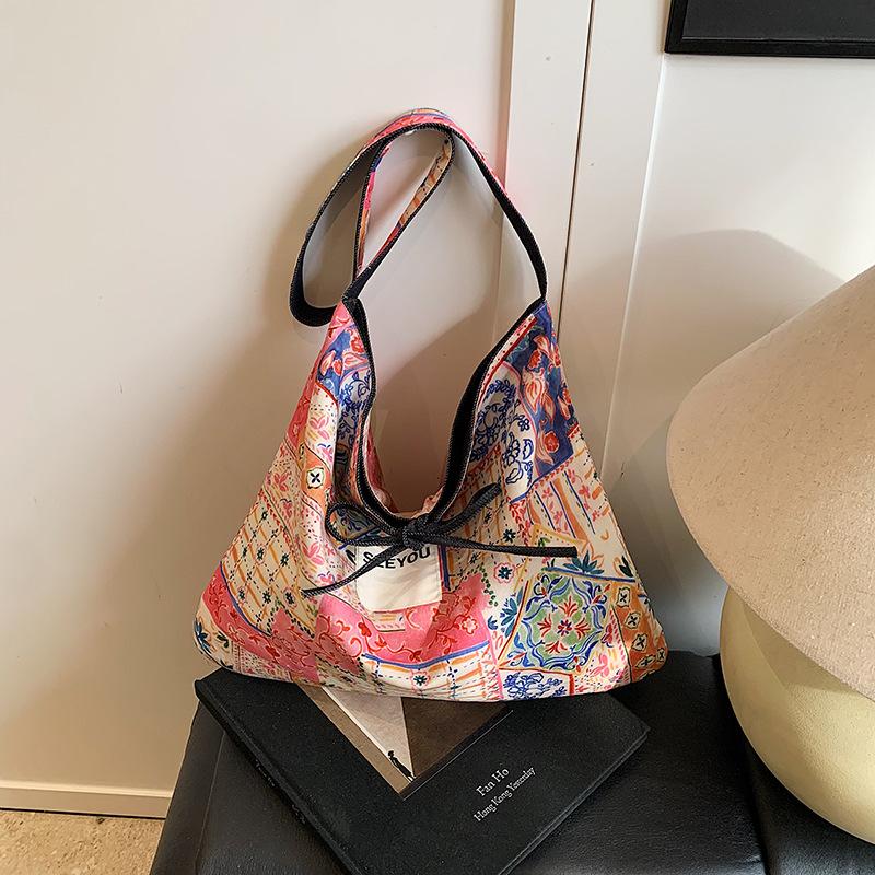 2025 spring and summer new color printed canvas bag denim double-sided messenger bag versatile commuter tote bag