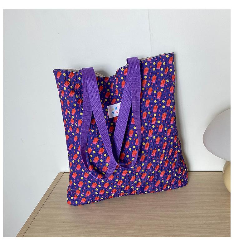 

Lightweight Polyester Floral Shoulder Bag Large Capacity Women Tote Handbag Comfortable and Versatile Texture Underarm Bag фиолетовый