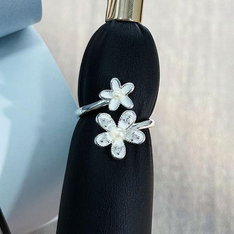 Celebrity Haute French Elegant Drip Flower Zircon Bead Open Ring Temperament Women S Niche High-End Ring Adjustable opening