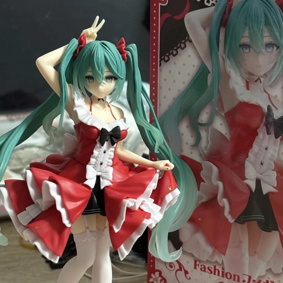 Cute Girl Hatsune Miku Anime Character Fashion Lolita Subclture Desktop Decoration Ornaments Doll Christmas Gift PVC Collectible