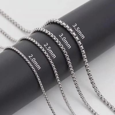 Yuvarlak ve Kare Boncuklu Unisex Titanyum Paslanmaz Çelik Kolye, Solmaya Dayanıklı, Her Şeye Uygun, Kore Versiyonu