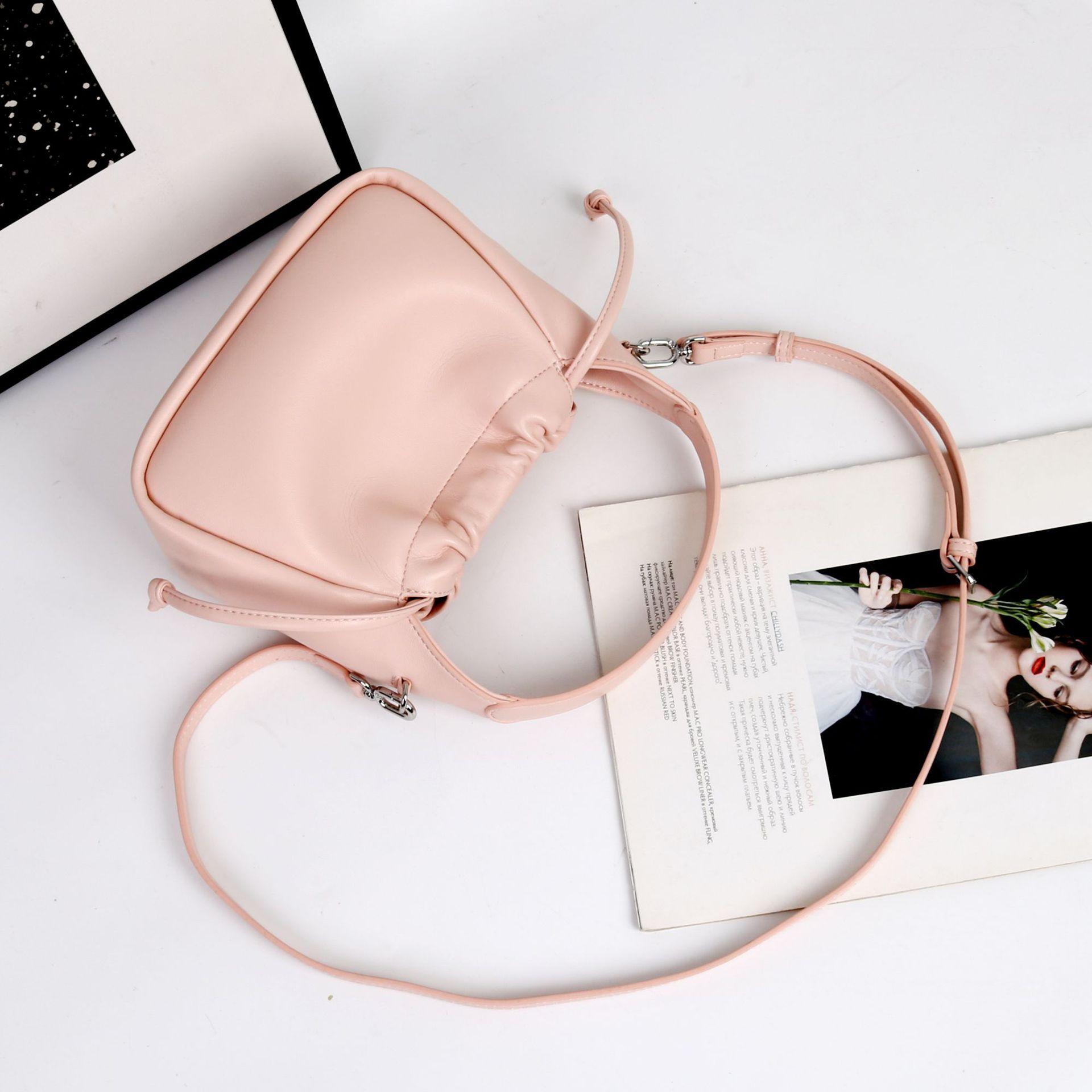 2025 New Cowhide Cloud Drawstring Pleated Crossbody Bag High-end Women s Handbag Genuine Leather 22cm розовый