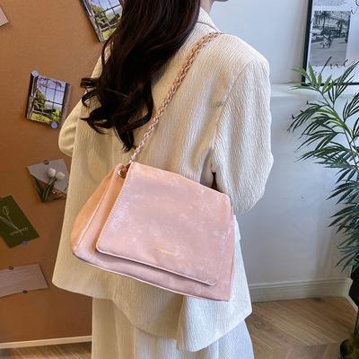 Damentaschen – Geräumige Taschen