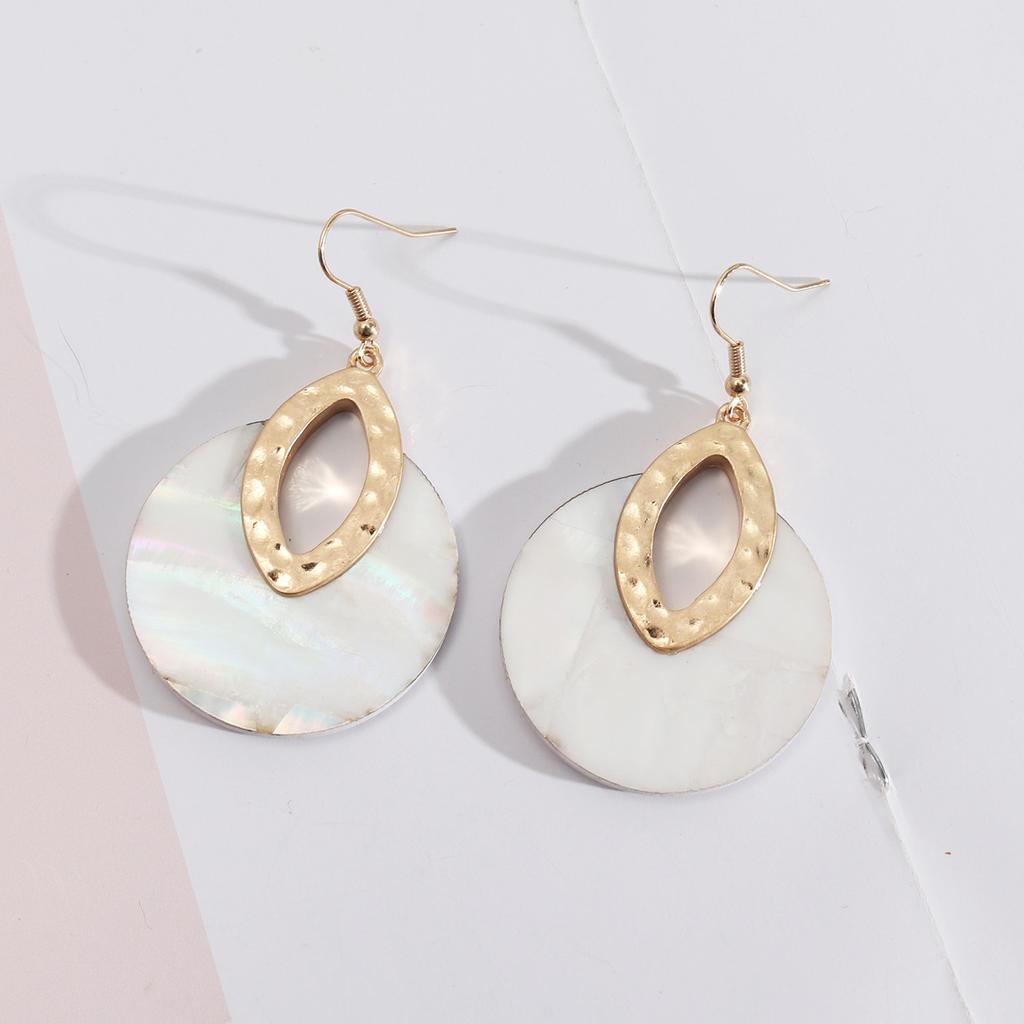 European and American Style Jewelry, Leather Inlaid with Round Personalized Retro Abalone Shell Exquisite Earrings