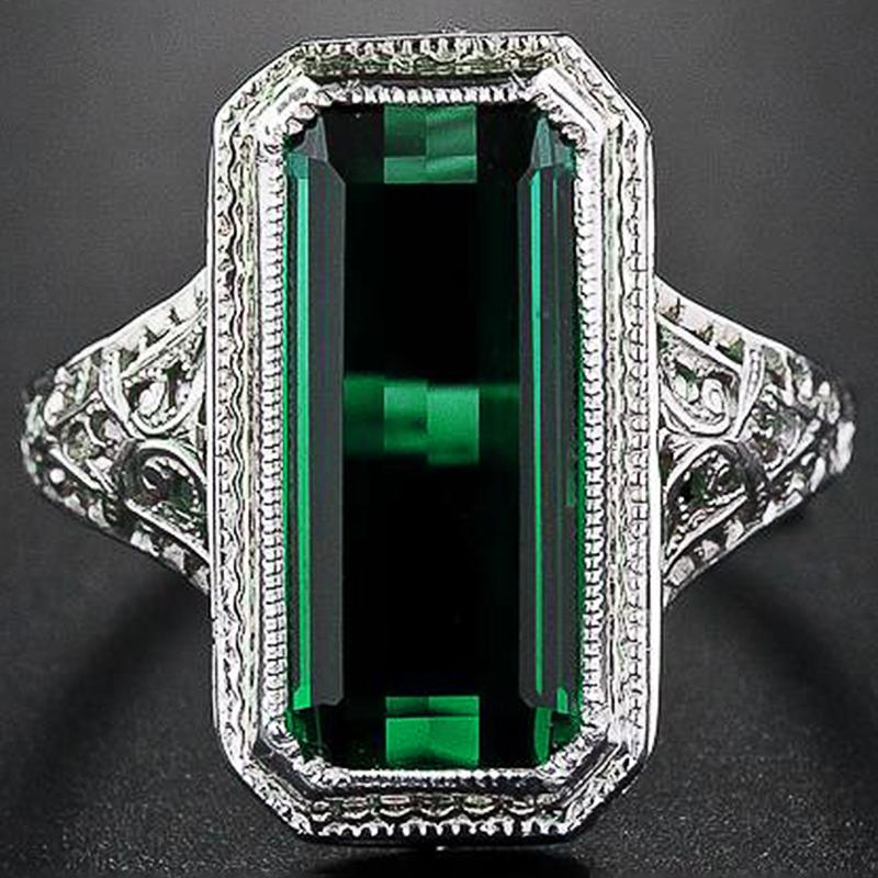 Temperament Female Luxury Finger Ring Bright Green Zirconia Aesthetic Hollow-out Design Accessories for Anniversary Party