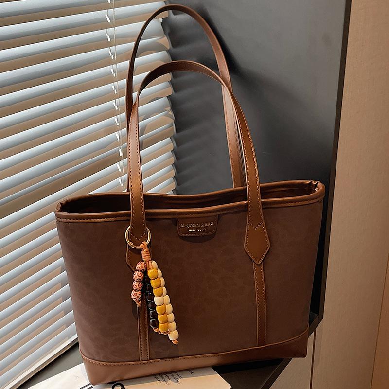 Retro Large Bag, Large-capacity Shoulder Bag, Underarm Bag, Commuter Tote Bag