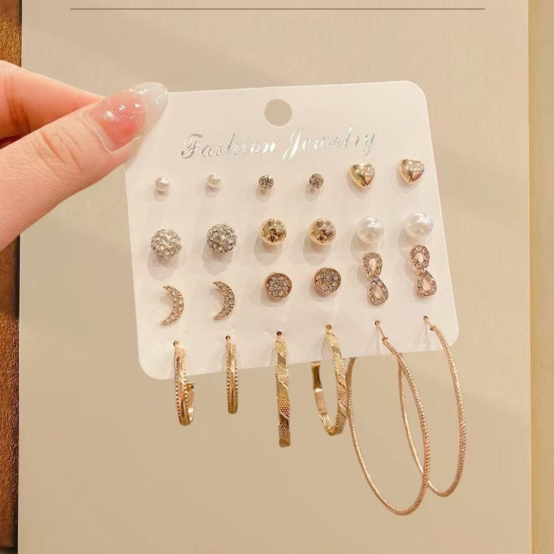 

European Lightweight Luxury Earrings for Women - Retro Versatile Fashion Pendant Ear Studs золотой