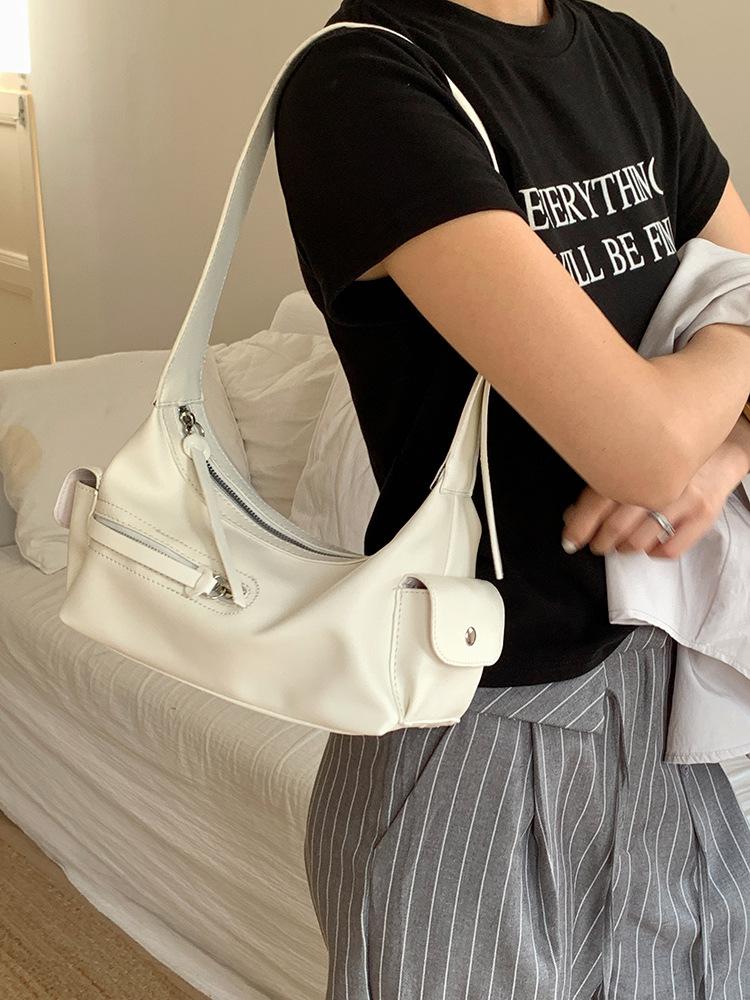 

2025 new women s bag niche design cool drag Spice Girl locomotive armpit bag shoulder retro texture hand bag білий