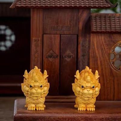 3.8x2.5x4.8cm Solid Wood Carving Auspicious Qilin Small Statue Chinese Exorcism Divine Beast Home Art Crafts