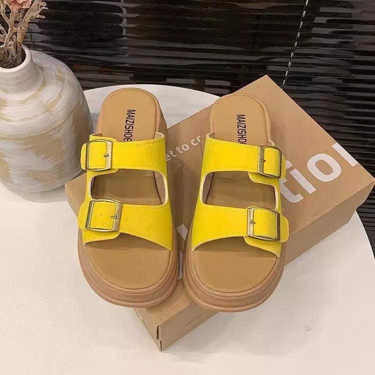 Thick bottom heightening beach Boken slippers women's 2025 summer new retro versatile casual soft bottom one-word cool slippers