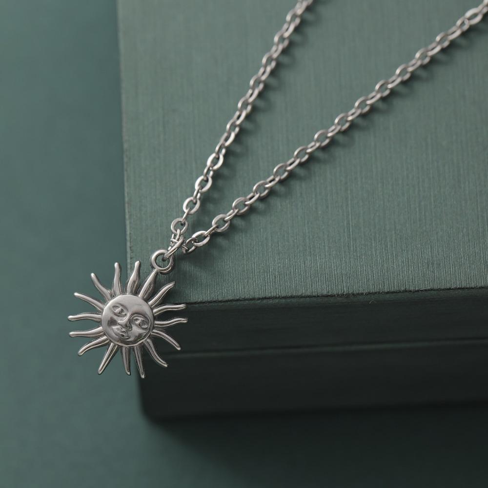 Bohemia Retro Abstract Sunflower Stainless Steel Pendant Necklace for Women Human Face Collar Chain Jewelry Accessories Gifts