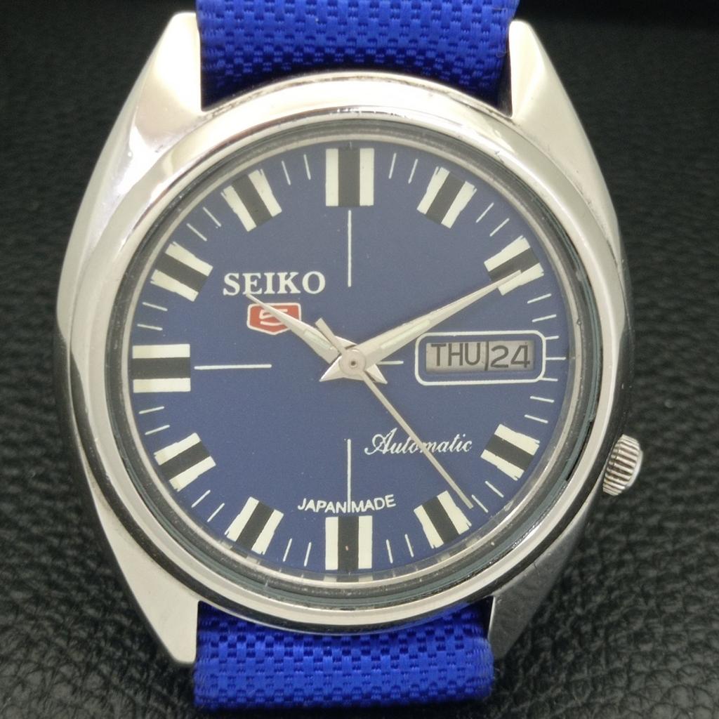 AUTOMATIC VINTAGE SEIKO 5 JAPAN 7009A MENS BLUE COLOR DIAL WATCH A702110-5