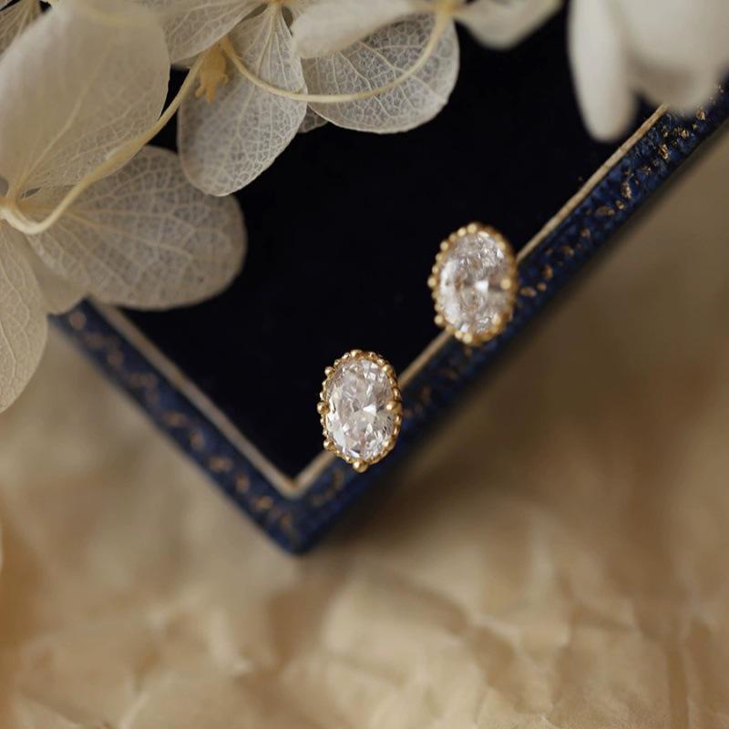 

14K Gold-Plated S925 Sterling Silver Diamond Oval Stud Earrings for Women 14K Gold