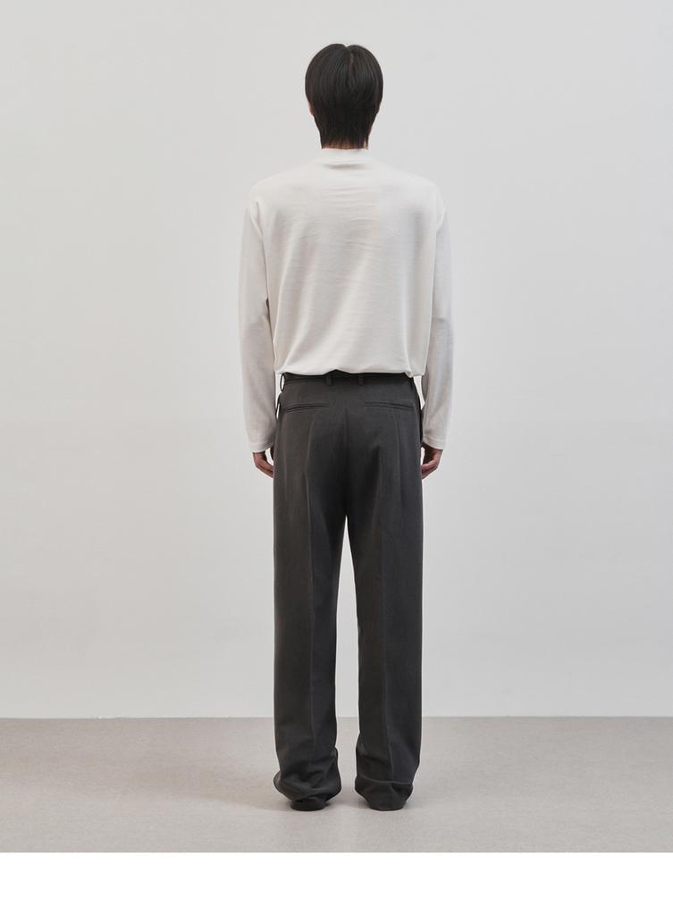 WORK ON BODY OFF Rested Semi-Overfit Mock Neck Knit [White]