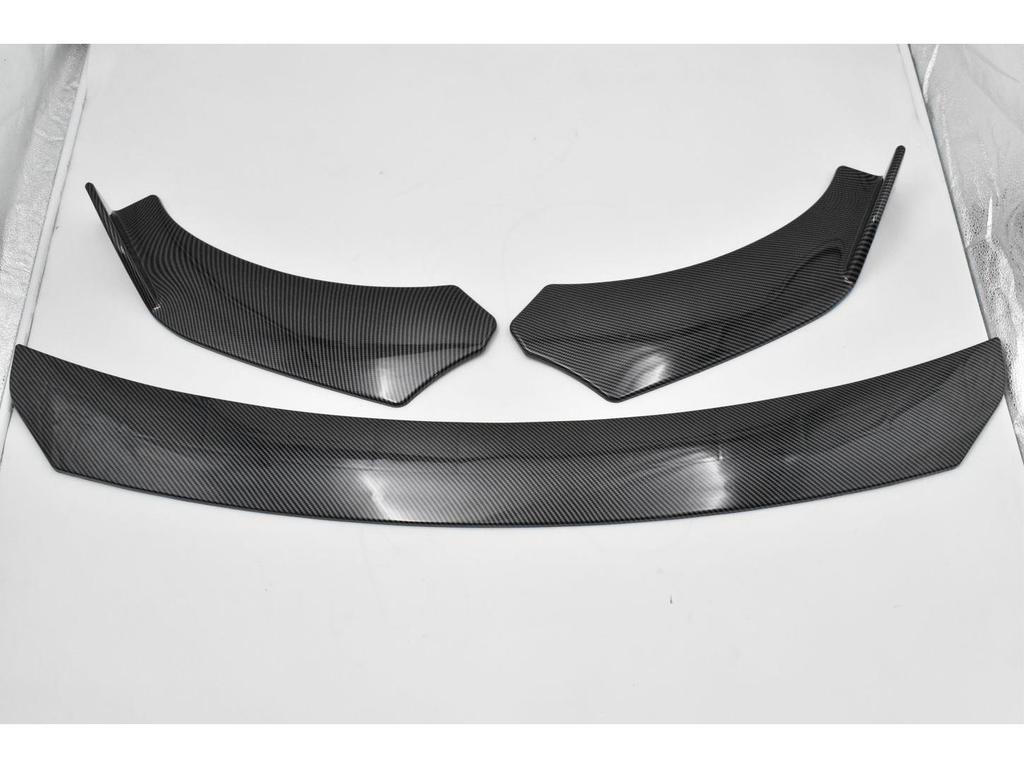 Universal Carbon Fiber Pattern Front Lip Kit for Cars - Three-Piece Accessory Set