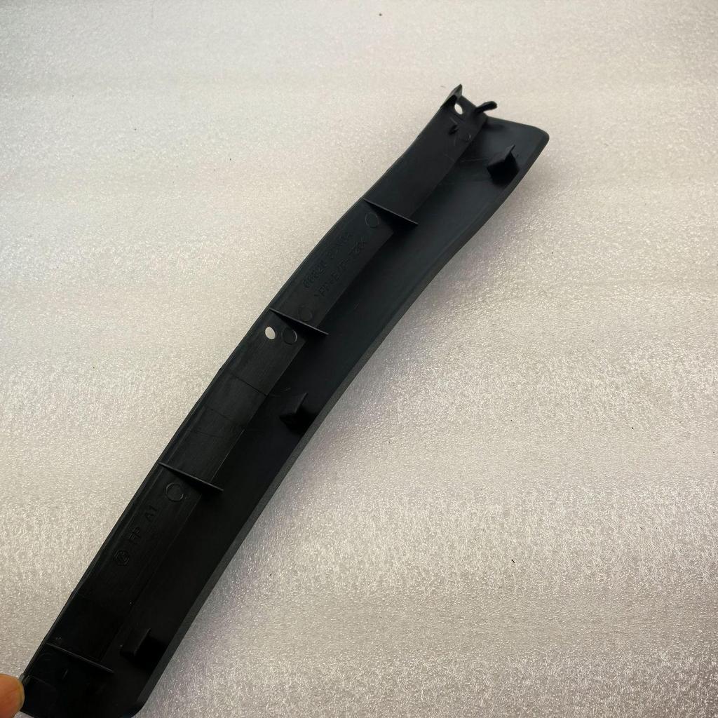 Nissan Tiida Sylphy Bluebird U15 Wiper & Rain Gutter Upper Cover 66820-3DN0A