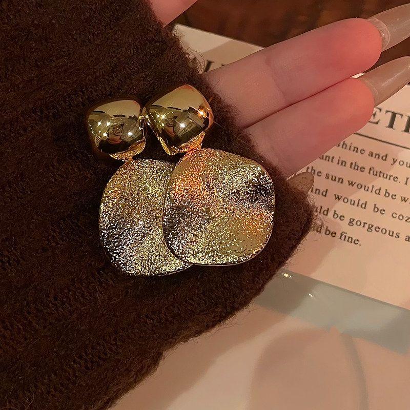 High Street Fan! Fashion Personalized Cold Style Minimalist Metal Earrings Retro Classy Big Brand Elegant Circular Earrings Gold